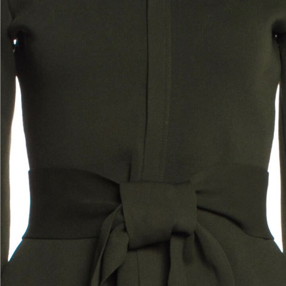 Scanlan Theodore Crepe knit set hunter green small. - Picture 3 of 7